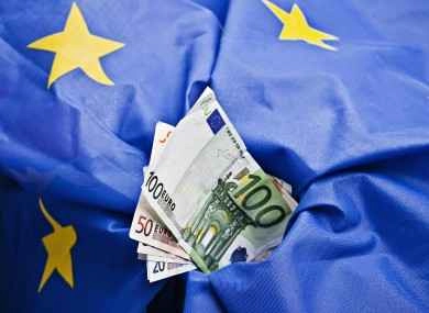 Euro semakin tertekan merosotnya ZEW