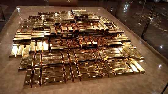 cadangan emas indonesia