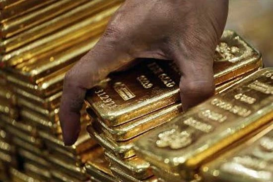 harga emas naik tipis tapi masih berpotensi menurun karena sepi peminat