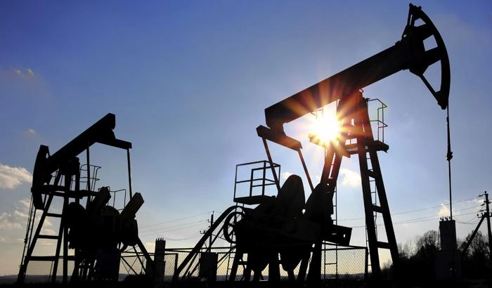 Minyak Mentah Melemah Jelang Pertemuan OPEC