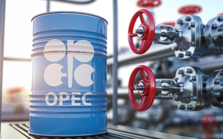 Harga minyak naik menanggapi kebijakan OPEC